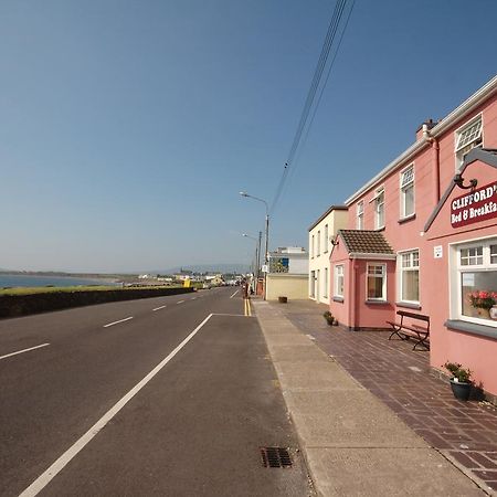 Clifford'S Ocean View B&B Уотървил Екстериор снимка
